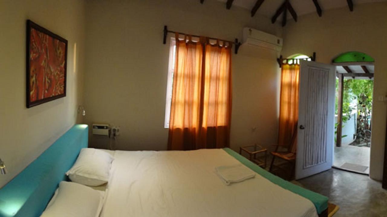 Aquatica Resorts & Spa Morjim Bagian luar foto