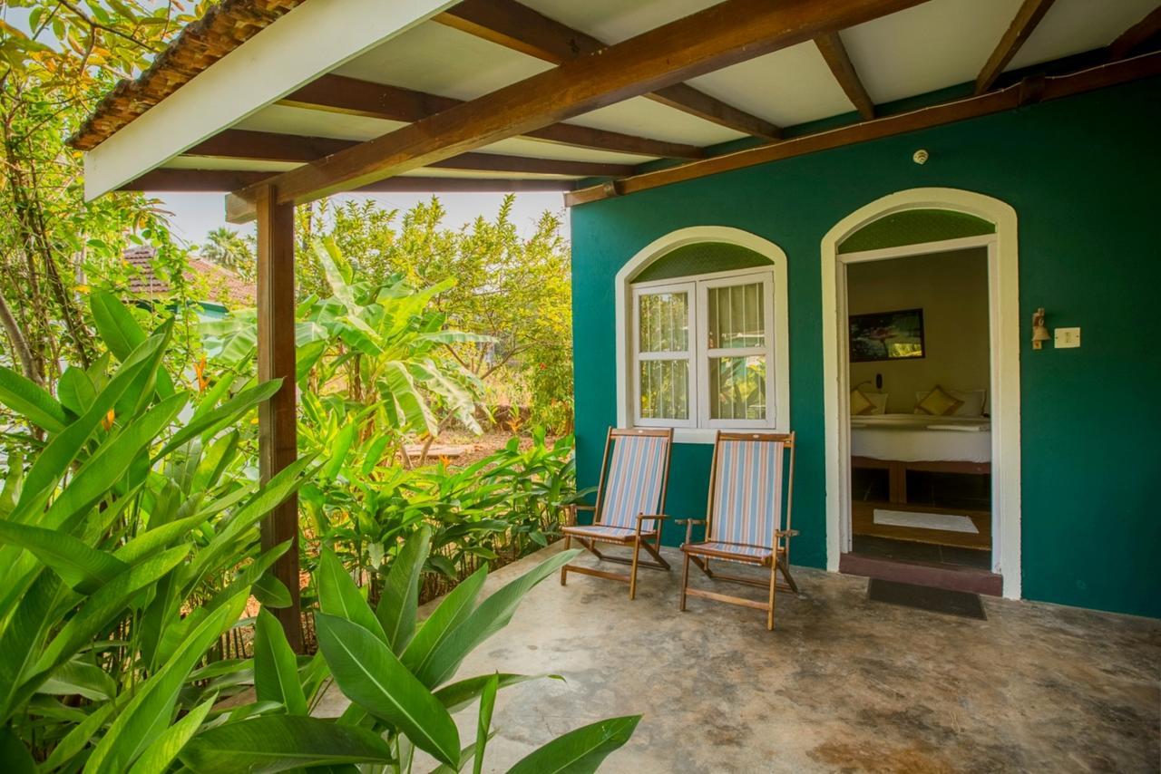 Aquatica Resorts & Spa Morjim Bagian luar foto