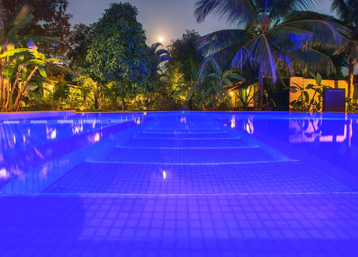 Aquatica Resorts & Spa Morjim Bagian luar foto
